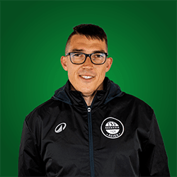 Zeigt die Person Adrian Weihs.